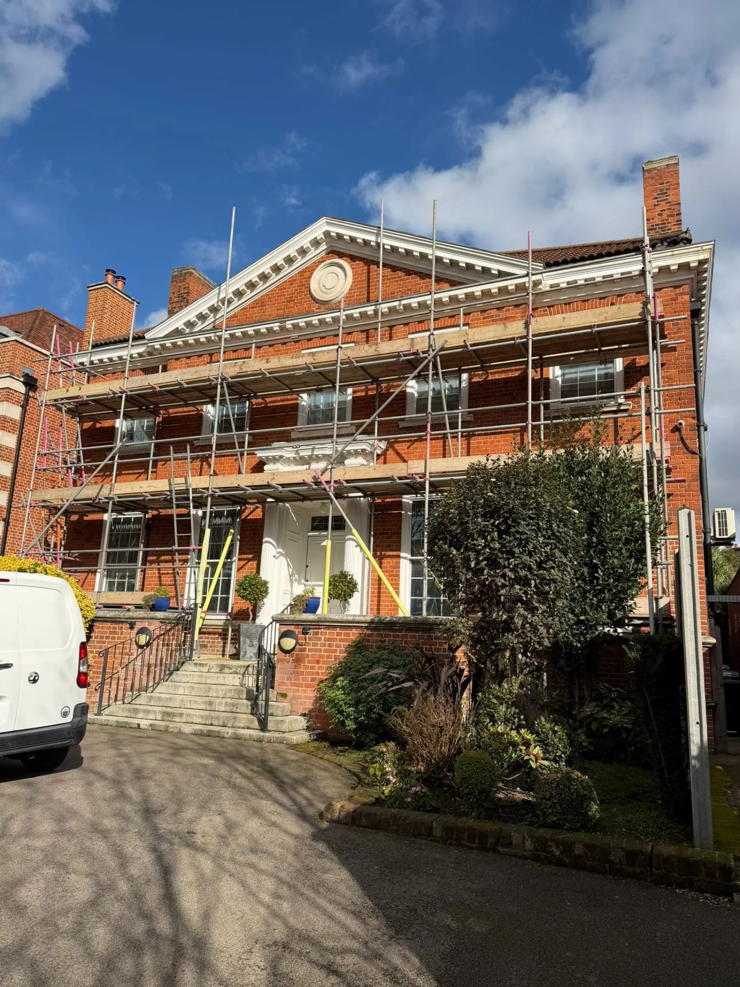 Heritage property scaffolding with non-penetrating tie systems